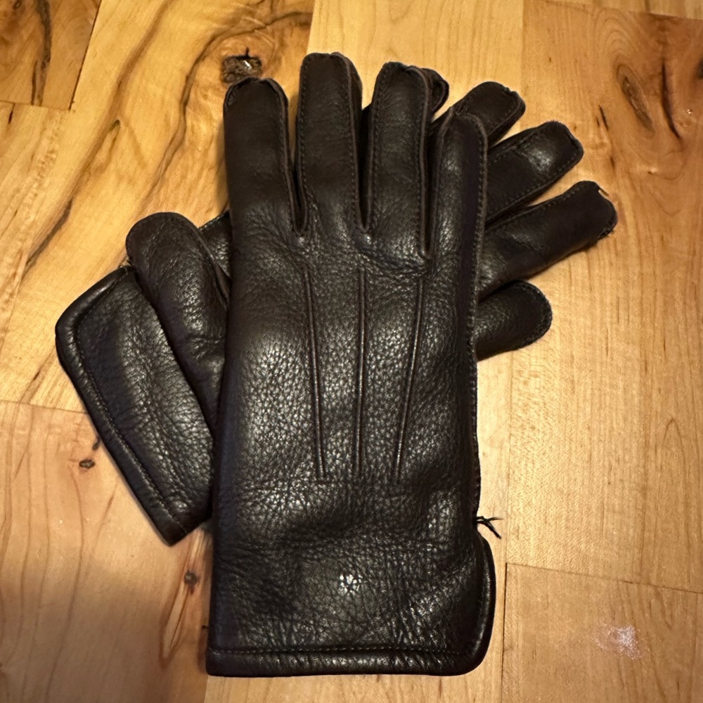 Like New Dark Brown Leather LL Bean Gloves
